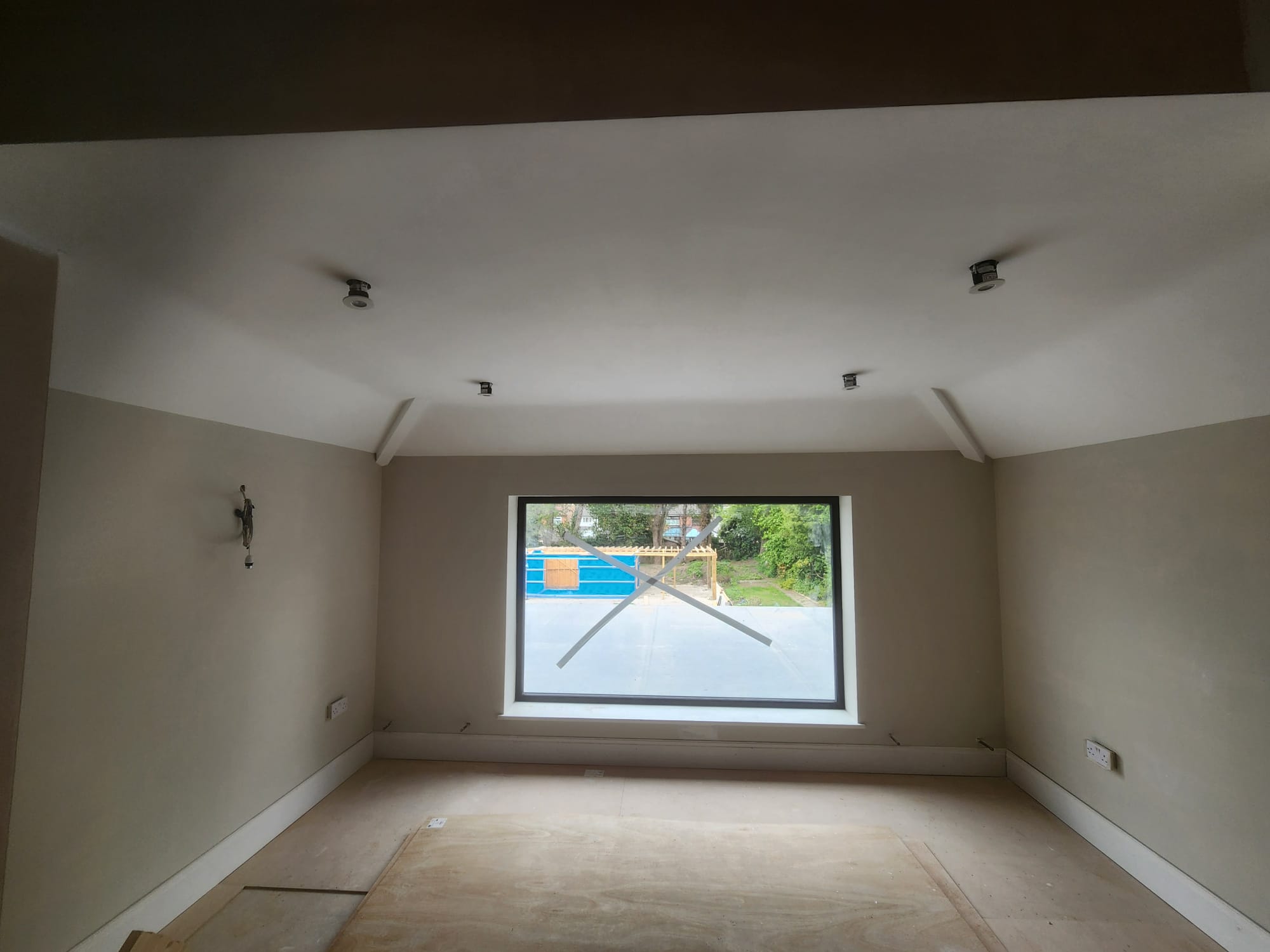 Large intricate Paramount Plastering renovation project photo 3