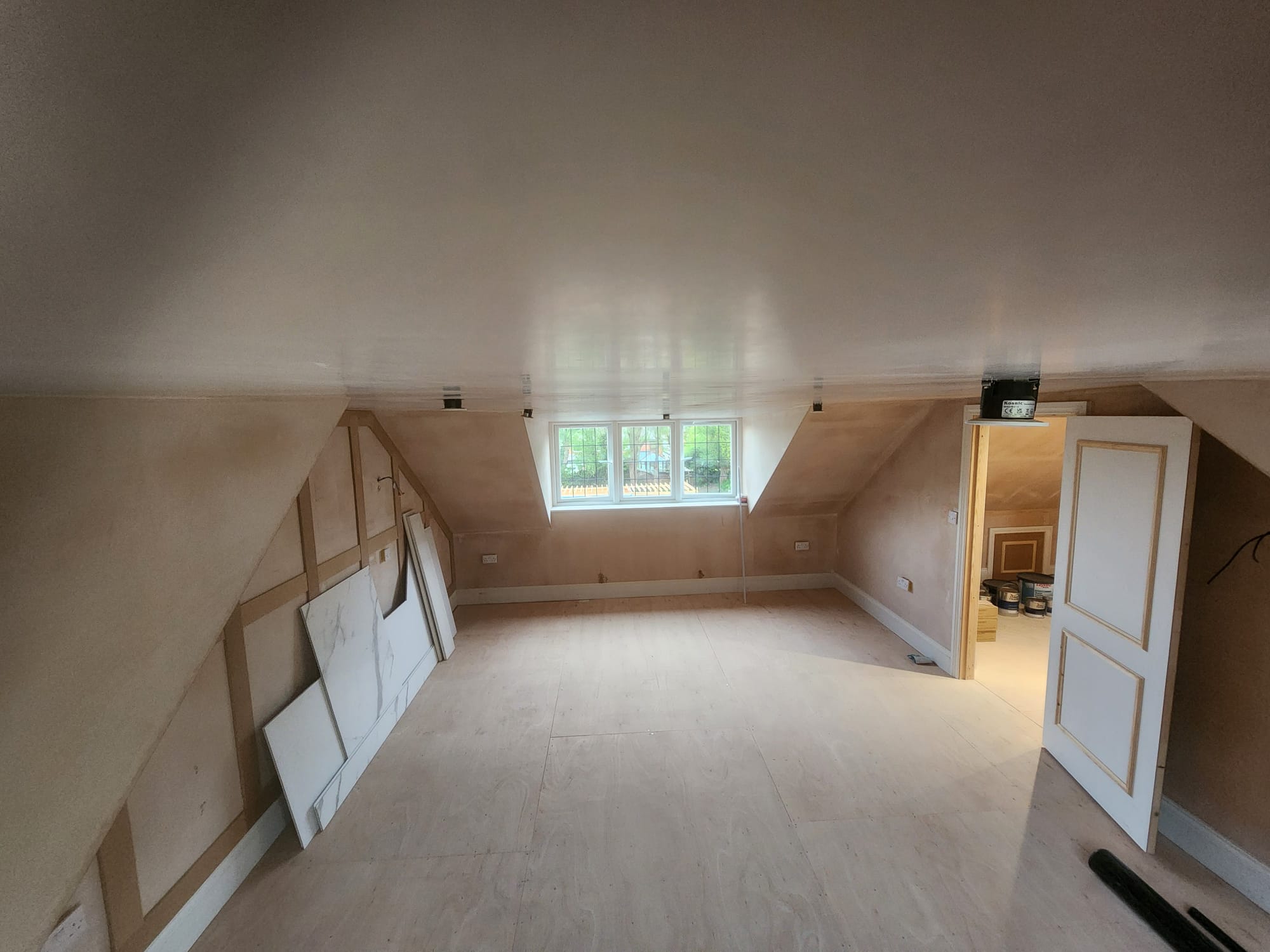 Large intricate Paramount Plastering renovation project photo 10
